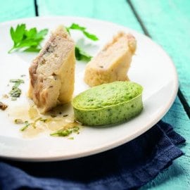 Cabillaud, jus de citron et câpres gélifiés, purée de haricots verts aux algues marines ( Texture Manger-mains )