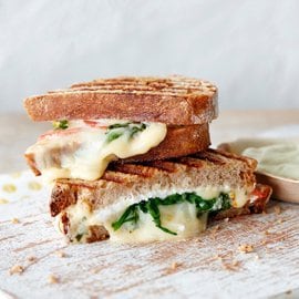 Le club fromagé toasté Le club fromagé toasté