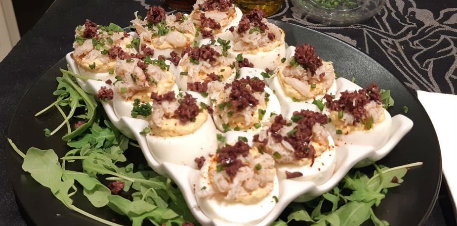 OEufs durs Mimosa pimentés au crabe de l’Atlantique – - Recette