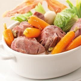 Pot au feu Breton de cochon de lait et lard grillé