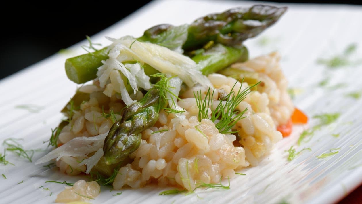 Risotto aux légumes de printemps et à l’huile parfumée à la menthe – - Recette