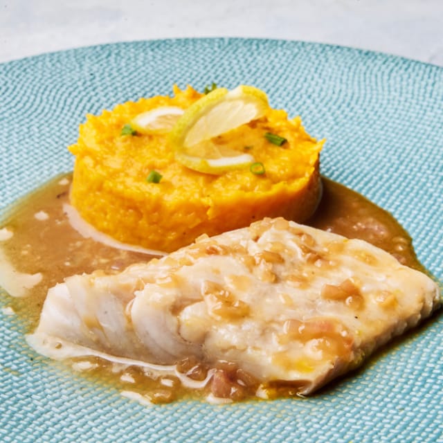 filet de lieu, purée de potimarron, sauce brune citronnée