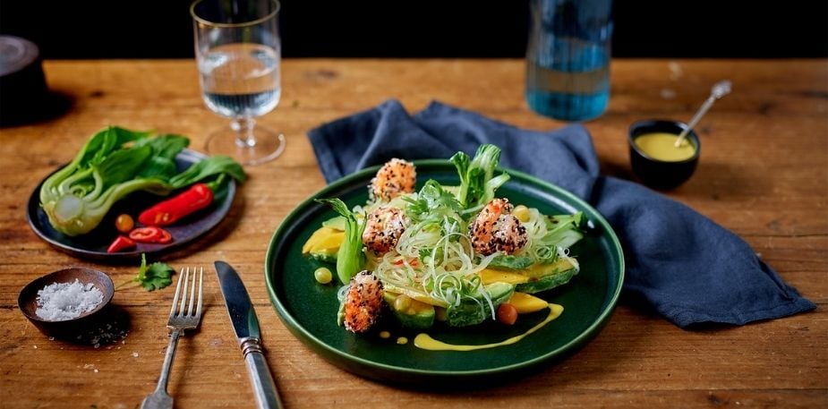 Salade Avocat Mangue Crevettes au Sésame – - Recette