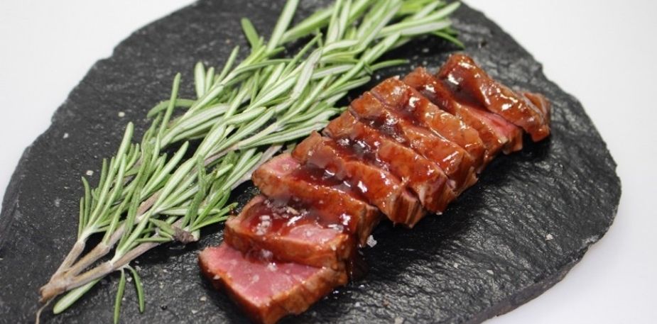Tataki Bœuf Sauce BBQ Tomates Fraise « Chipotle » – - Recette