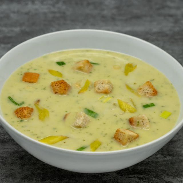 Velouté de volaille aux poireaux