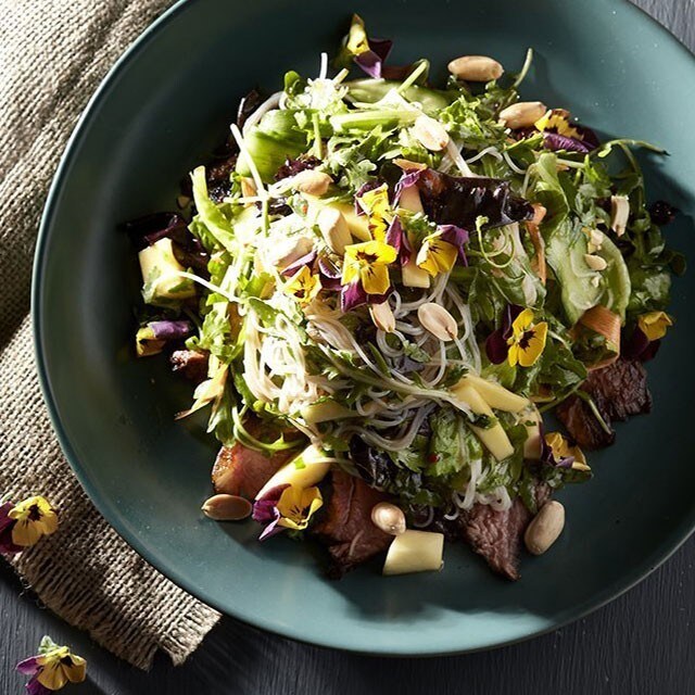 9 façons de promouvoir votre menu Végétal et de stimuler les ventes de vos plats végétariens 