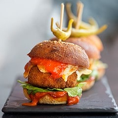 Burger de pied de cochon façon basquaise