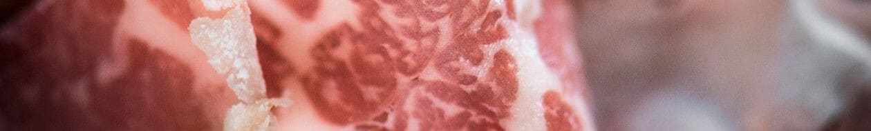 Conserver, préparer et servir de la viande vieillie à sec