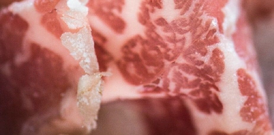 Conserver, préparer et servir de la viande vieillie à sec